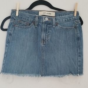 EUC GAP Basic mini, size 2